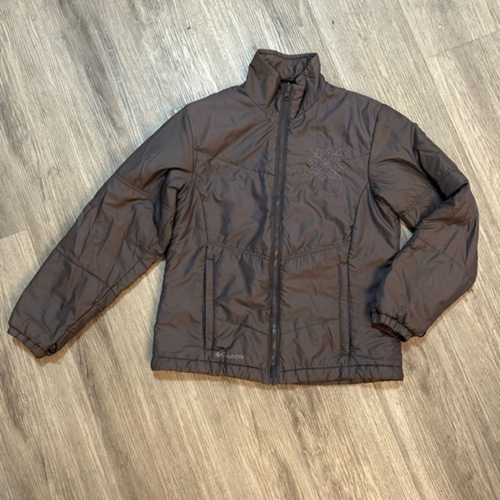 COLUMBIA women’s warm puffer jacket coat in excellent condition. Size medium.